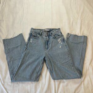 Zara Hi-Rise Cropped Wide Leg Fringe Cuff Light Wash Denim Jeans | Size 4